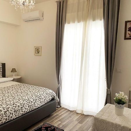 B&B Liola Патті Екстер'єр фото
