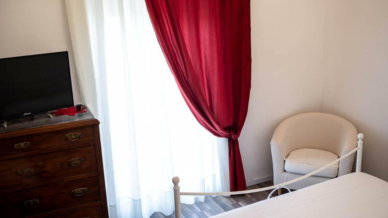 B&B Liola Патті Екстер'єр фото