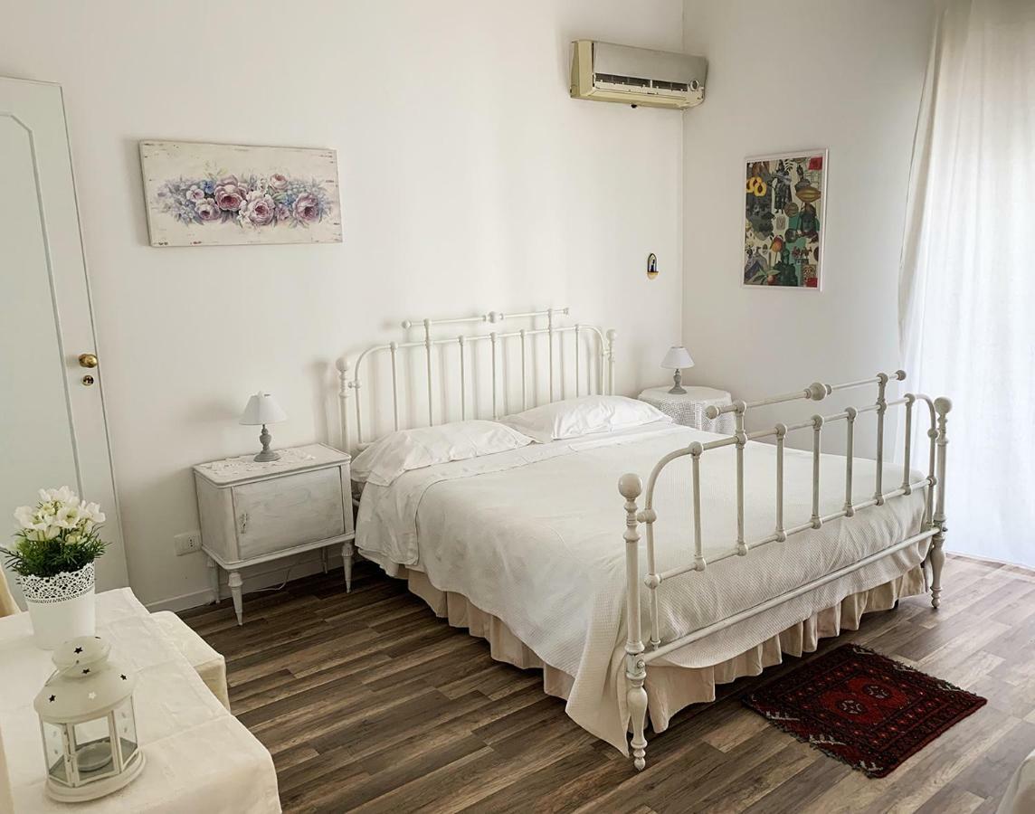 B&B Liola Патті Екстер'єр фото